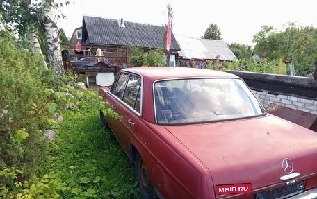 Mercedes-Benz W115, 1971 год, 300 000 рублей, 4 фотография