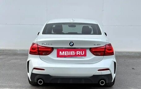 BMW 1 серия, 2022 год, 2 200 000 рублей, 4 фотография
