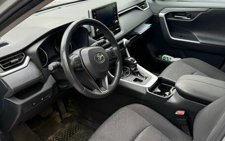 Toyota RAV4, 2020 год, 3 000 000 рублей, 5 фотография