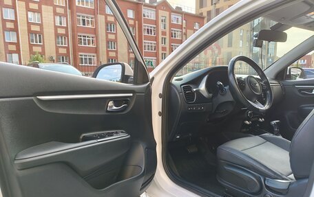 KIA Rio IV, 2021 год, 1 999 999 рублей, 27 фотография