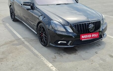 Mercedes-Benz E-Класс, 2011 год, 2 100 000 рублей, 8 фотография