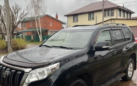 Toyota Land Cruiser Prado 150 рестайлинг 2, 2016 год, 3 130 000 рублей, 3 фотография