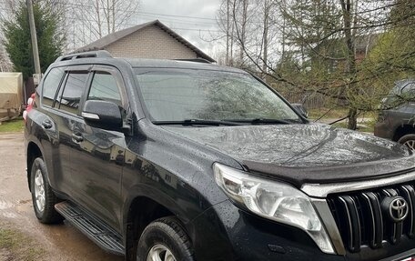 Toyota Land Cruiser Prado 150 рестайлинг 2, 2016 год, 3 130 000 рублей, 4 фотография