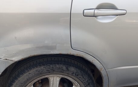 Mitsubishi Outlander III рестайлинг 3, 2004 год, 700 000 рублей, 2 фотография