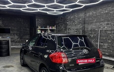 Toyota Auris II, 2007 год, 700 000 рублей, 3 фотография