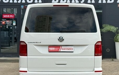 Volkswagen Caravelle T6 рестайлинг, 2018 год, 2 399 000 рублей, 7 фотография