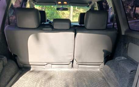 Toyota Land Cruiser Prado 120 рестайлинг, 2008 год, 2 100 000 рублей, 6 фотография