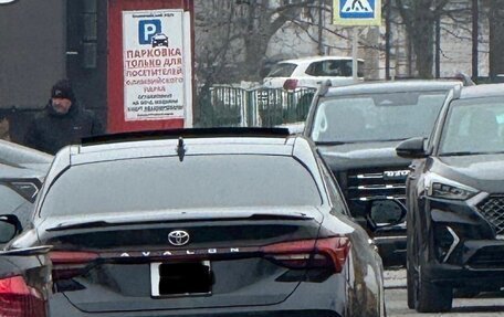 Toyota Avalon, 2022 год, 3 800 000 рублей, 5 фотография