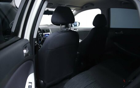 Hyundai Solaris II рестайлинг, 2015 год, 950 000 рублей, 10 фотография