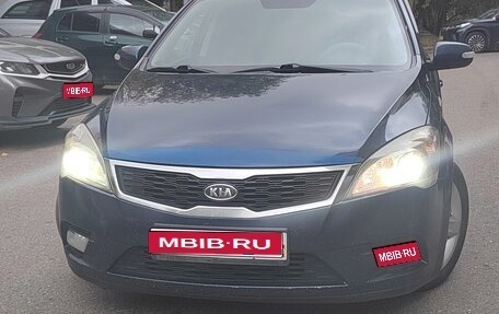 KIA cee'd I рестайлинг, 2011 год, 700 000 рублей, 1 фотография
