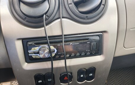 Renault Logan I, 2011 год, 300 000 рублей, 6 фотография