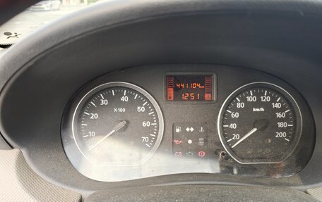 Renault Logan I, 2011 год, 300 000 рублей, 7 фотография
