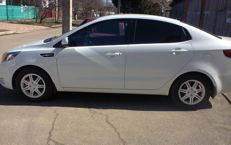 KIA Rio III рестайлинг, 2013 год, 1 050 000 рублей, 1 фотография