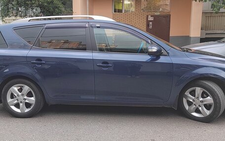 KIA cee'd I рестайлинг, 2011 год, 700 000 рублей, 2 фотография