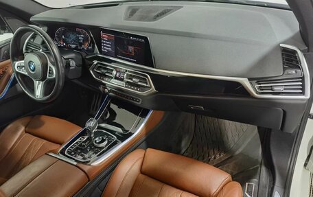 BMW X5, 2018 год, 5 600 000 рублей, 28 фотография