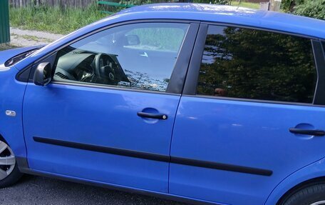 Volkswagen Polo IV рестайлинг, 2003 год, 350 000 рублей, 3 фотография