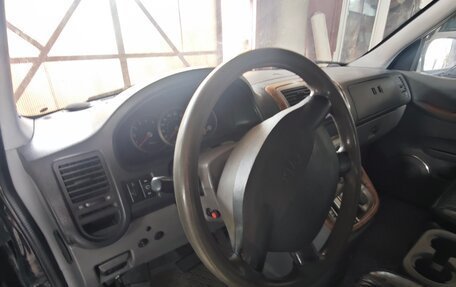 KIA Carnival III, 2002 год, 370 000 рублей, 15 фотография
