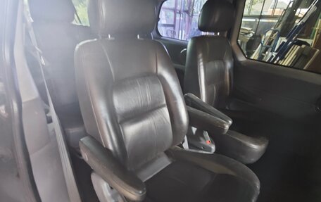 KIA Carnival III, 2002 год, 370 000 рублей, 28 фотография