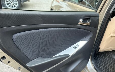 Hyundai Solaris II рестайлинг, 2011 год, 685 000 рублей, 9 фотография