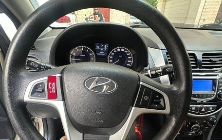 Hyundai Solaris II рестайлинг, 2011 год, 685 000 рублей, 12 фотография