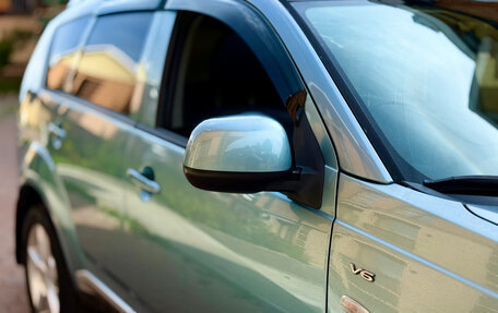 Mitsubishi Outlander III рестайлинг 3, 2008 год, 900 000 рублей, 10 фотография