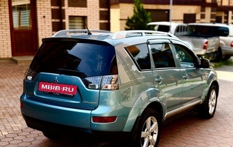 Mitsubishi Outlander III рестайлинг 3, 2008 год, 900 000 рублей, 3 фотография
