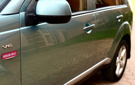 Mitsubishi Outlander III рестайлинг 3, 2008 год, 900 000 рублей, 12 фотография