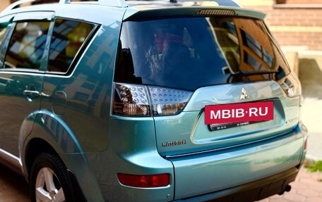 Mitsubishi Outlander III рестайлинг 3, 2008 год, 900 000 рублей, 5 фотография