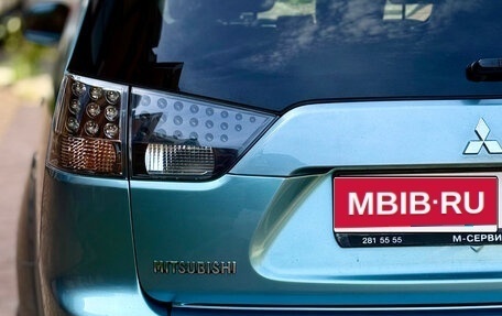 Mitsubishi Outlander III рестайлинг 3, 2008 год, 900 000 рублей, 6 фотография