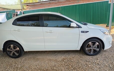 KIA Rio III рестайлинг, 2013 год, 1 050 000 рублей, 6 фотография