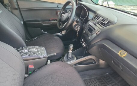 KIA Rio III рестайлинг, 2013 год, 1 050 000 рублей, 15 фотография