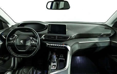Peugeot 3008 II, 2018 год, 1 715 000 рублей, 13 фотография