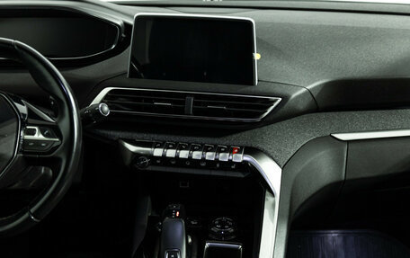 Peugeot 3008 II, 2018 год, 1 715 000 рублей, 14 фотография