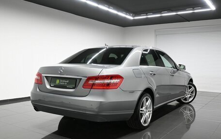 Mercedes-Benz E-Класс, 2010 год, 1 175 000 рублей, 2 фотография