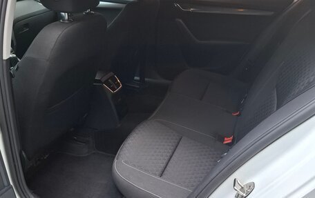 Skoda Octavia, 2018 год, 1 600 000 рублей, 13 фотография
