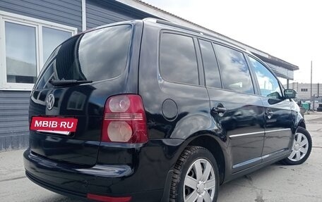 Volkswagen Touran III, 2007 год, 630 000 рублей, 11 фотография