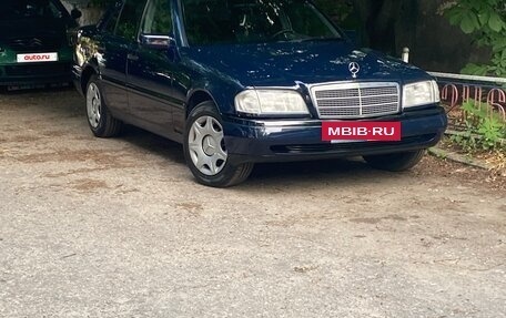 Mercedes-Benz C-Класс, 1996 год, 430 000 рублей, 3 фотография