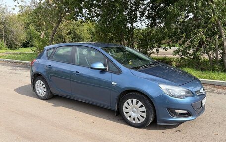 Opel Astra J, 2014 год, 700 000 рублей, 2 фотография