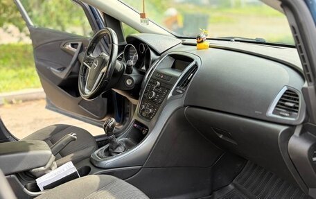 Opel Astra J, 2014 год, 700 000 рублей, 6 фотография