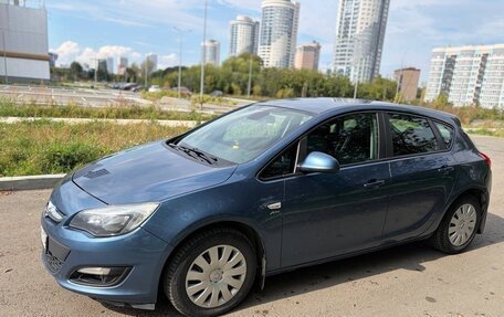 Opel Astra J, 2014 год, 700 000 рублей, 3 фотография