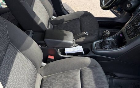 Opel Astra J, 2014 год, 700 000 рублей, 7 фотография