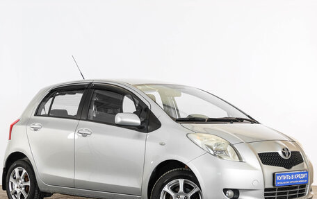 Toyota Yaris III рестайлинг, 2007 год, 649 000 рублей, 2 фотография