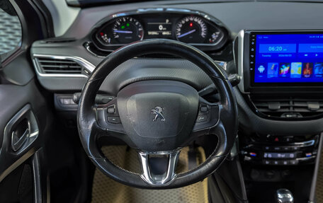 Peugeot 2008 II, 2014 год, 680 000 рублей, 15 фотография