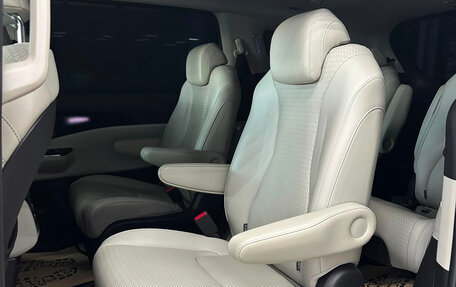 KIA Carnival, 2020 год, 3 900 000 рублей, 27 фотография