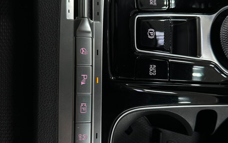 KIA Carnival, 2020 год, 3 900 000 рублей, 30 фотография