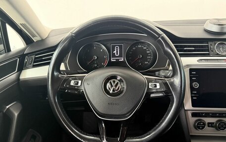 Volkswagen Passat B8 рестайлинг, 2018 год, 2 190 000 рублей, 8 фотография