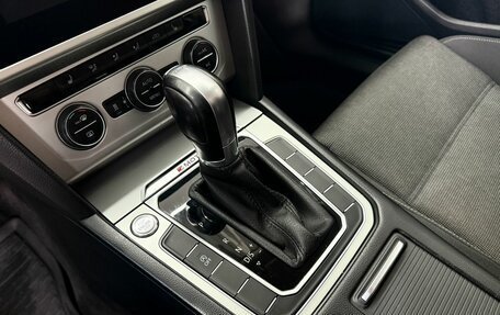 Volkswagen Passat B8 рестайлинг, 2018 год, 2 190 000 рублей, 10 фотография