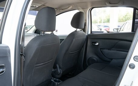 Renault Logan II, 2019 год, 750 000 рублей, 11 фотография