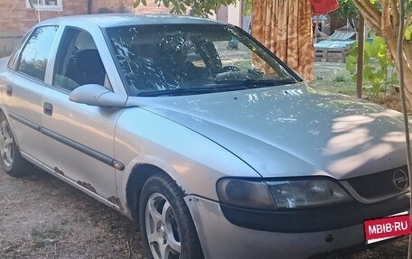 Opel Vectra B рестайлинг, 1998 год, 150 000 рублей, 1 фотография