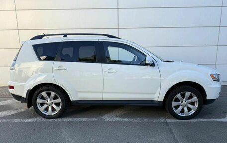 Mitsubishi Outlander III рестайлинг 3, 2011 год, 1 100 000 рублей, 4 фотография